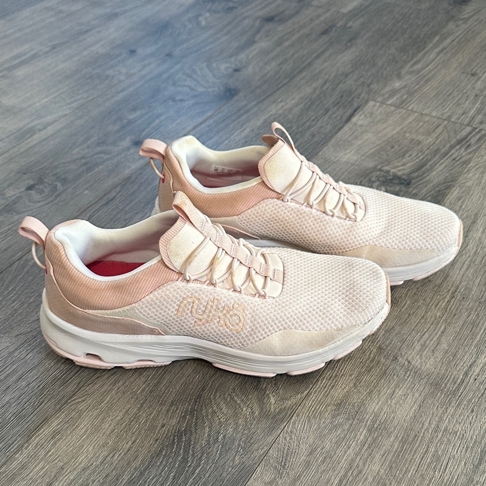 Ryka women’s pink tennis shoes size 9